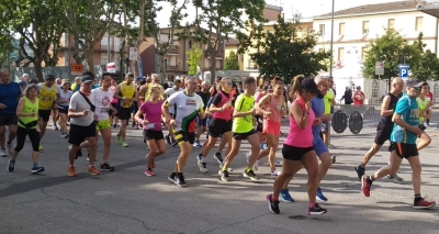 A Stiatico camminata &quot;Pro facciata della Parrocchia&quot; &quot;Pianoro podistica&quot; mattinata di svago anche per anziani in carrozzina, passeggiata fra &quot;verdi colline&quot; a Castelletto di Serravalle. Ultimo week-end di maggio di passo e di corsa a Bo e Sasso M.