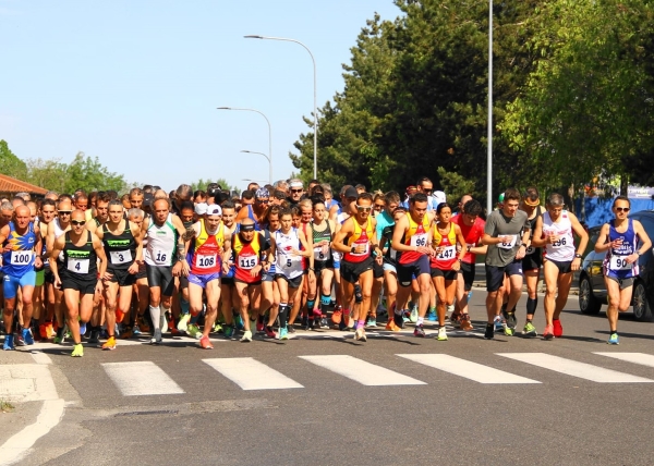 Fabio Molinari e Gloria Venturelli  i vincitori del “Giro podistico di San Lazzaro”. La camminata di Malacappa chiude il calendario podistico del mese di Aprile, primo maggio al Botteghino di Zocca.